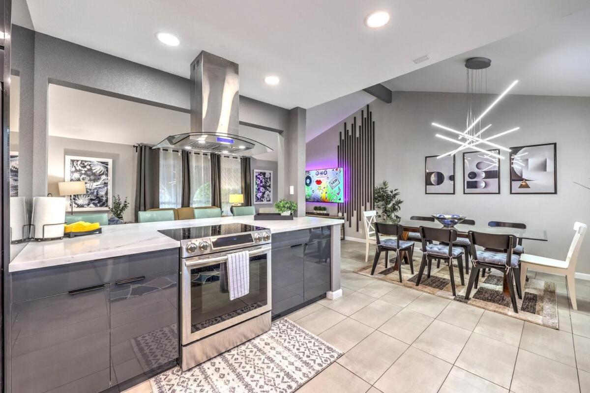 Elysian Villa Las Vegas Exterior photo